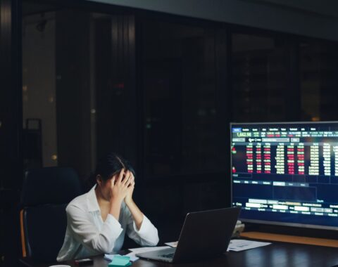 Why Negative Balance Protection in CFD Trading Exists