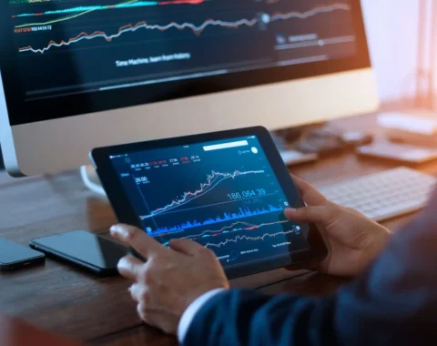 The Role of Real-Time Market Data in Online Trading